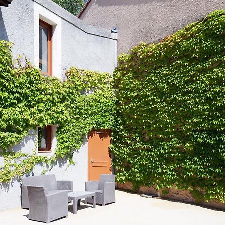 Logis Des Trois Massifs Hotell Claix  Exteriör bild