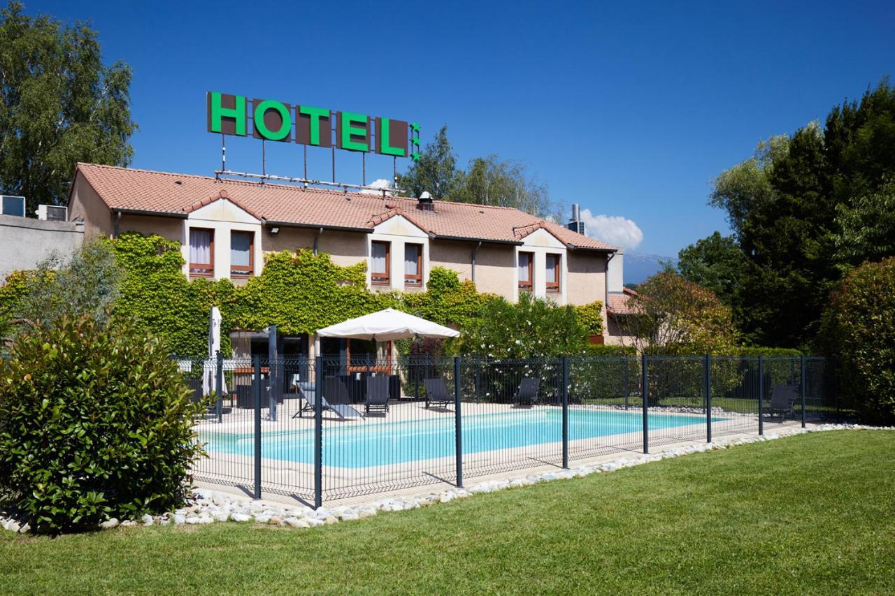 Logis Des Trois Massifs Hotell Claix  Exteriör bild