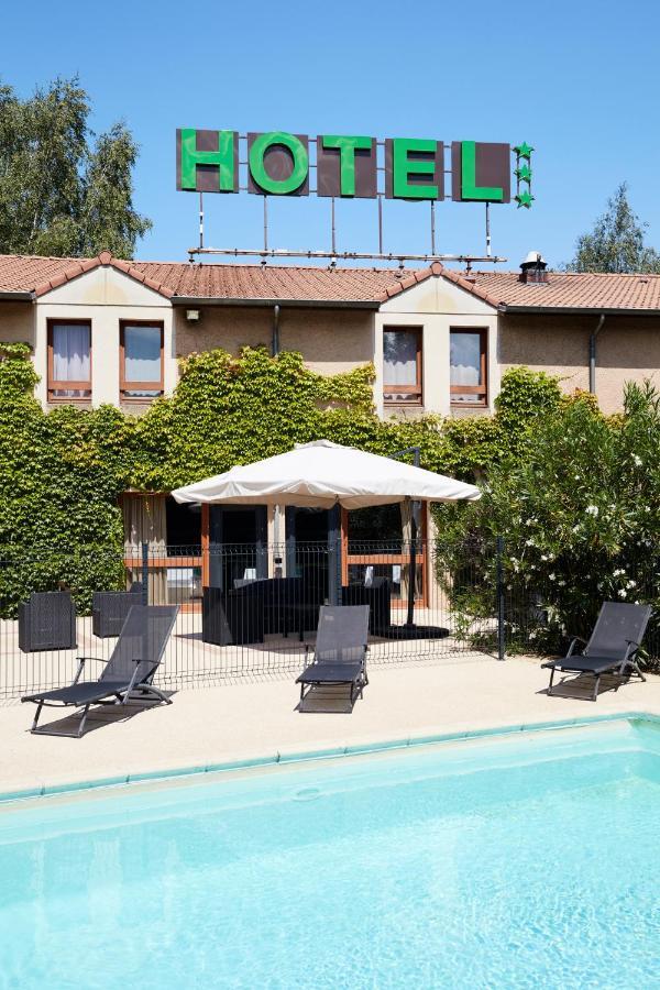 Logis Des Trois Massifs Hotell Claix  Exteriör bild