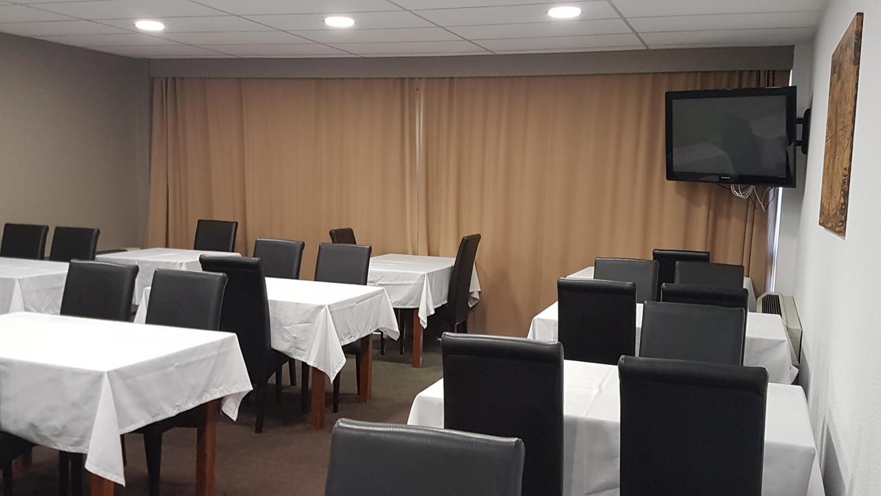 Logis Des Trois Massifs Hotell Claix  Exteriör bild